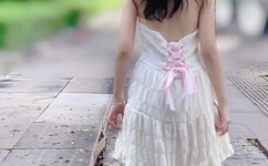 国外美女恶搞路人